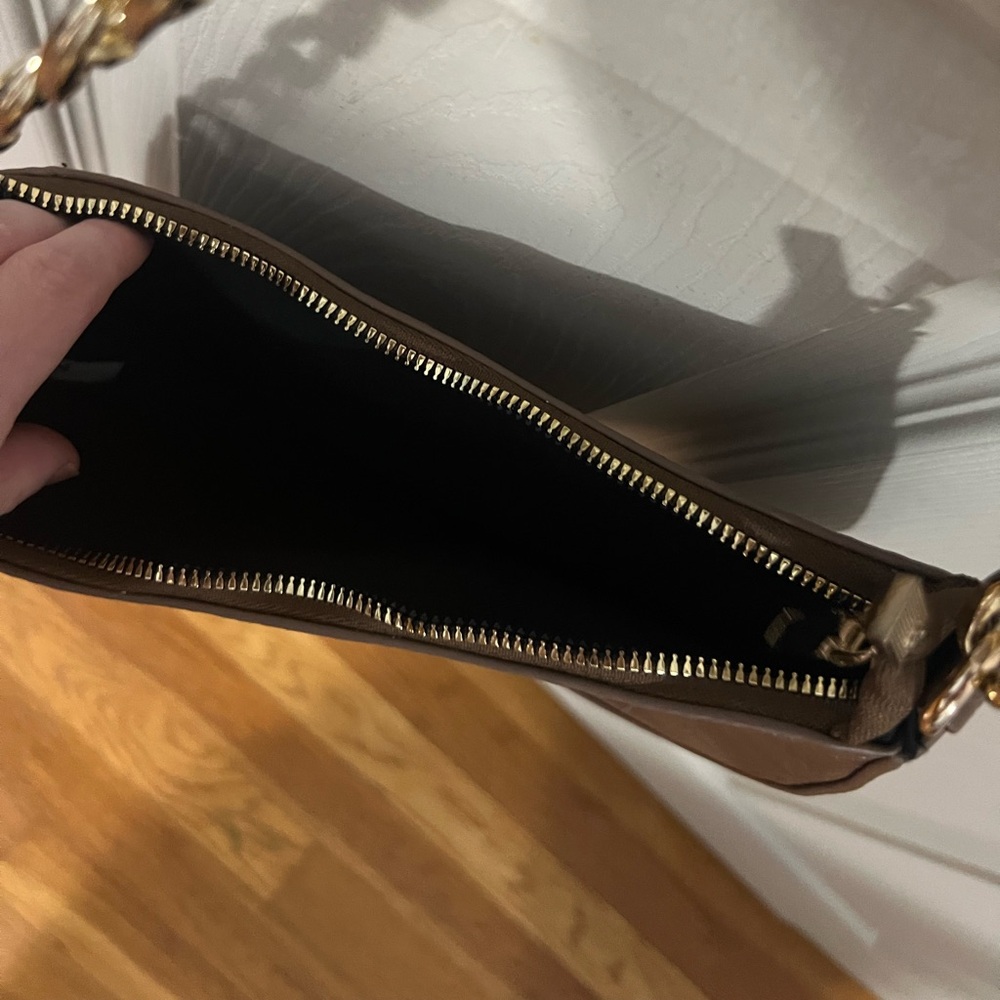 brown purse - Picture 3 of 3